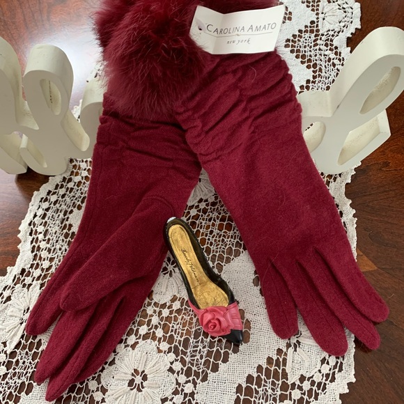 CAROLINA AMATO 70% wool  20% Angora longer length gloves in a deep maroo… - Picture 3 of 8